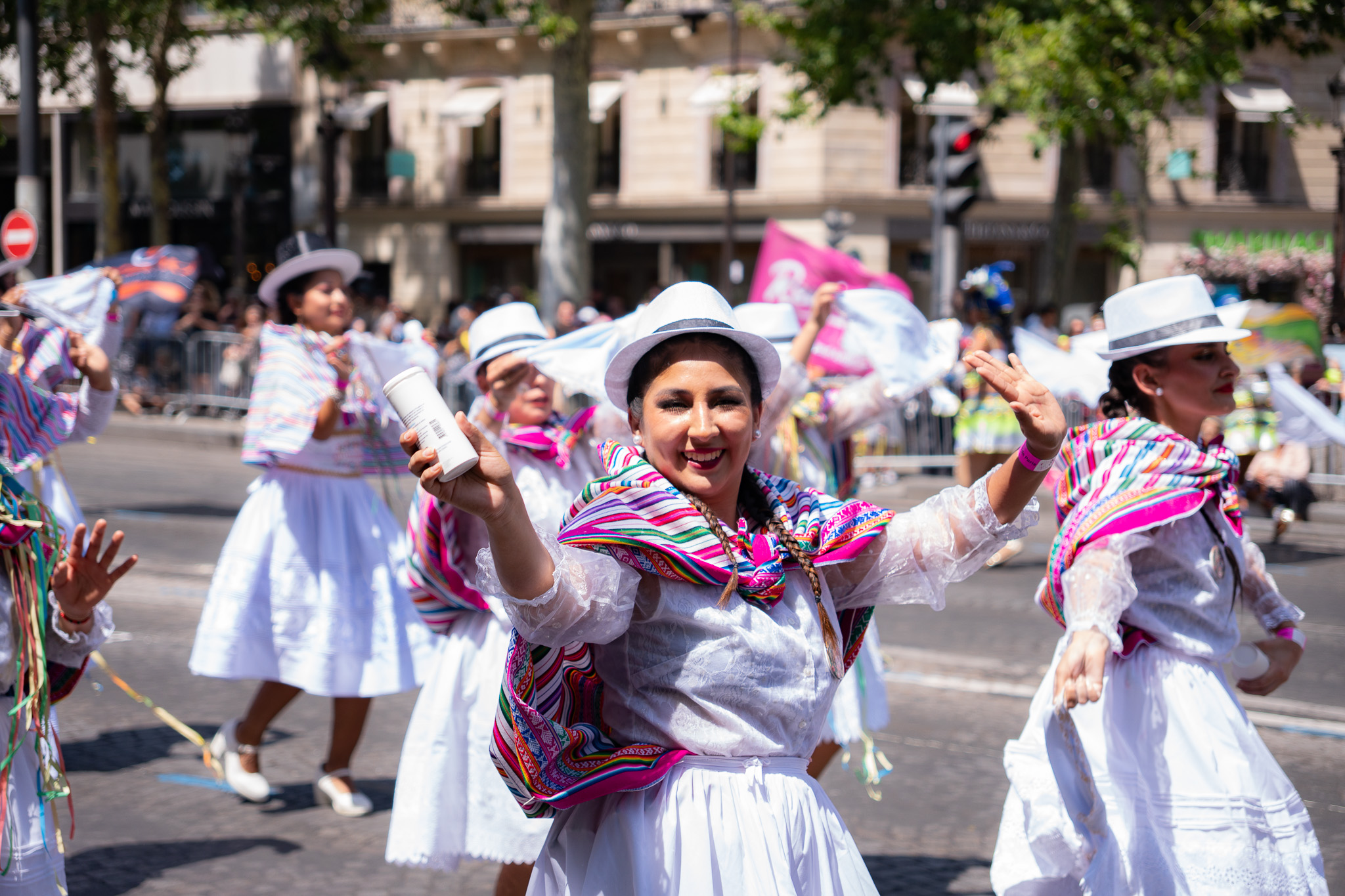 Talentos Perú au Carnaval Tropical, 3